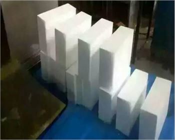 你知道高温天气如何让干冰储存更长么？